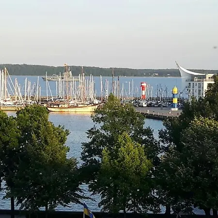 Nissen-huette Og *